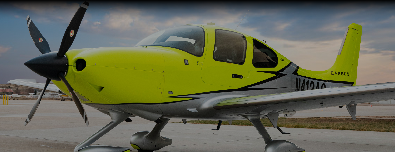 4-blade Hartzell Propeller on aircraft on runway